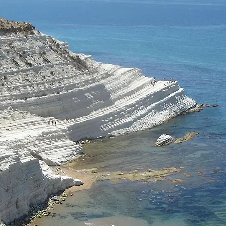 Aquila ゲストハウス Canicattì